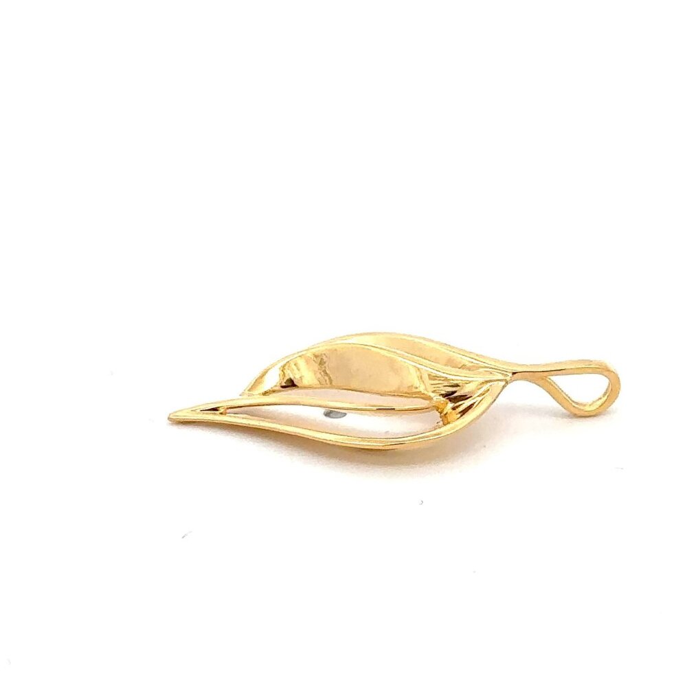 18K Japan Gold Pendant Leaf 1.49 grams - Picture 4 of 11